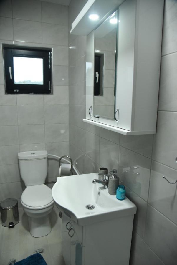 Restoran,,Vuk,, Trsic Panzió Kültér fotó